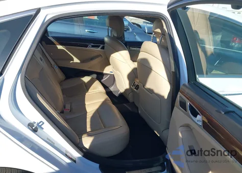 2015 Hyundai Genesis 3.8 из США, поврежденный, VIN KMHGN4JE8FU018390